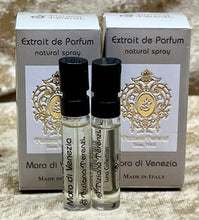 Load image into Gallery viewer, Tiziana Terenzi Moro Di Venezia EDP Boxed 2X Sample Spray 1.5ml / 0.05 oz