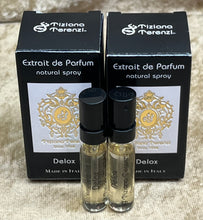 Load image into Gallery viewer, Tiziana Terenzi Delox Extrait de Parfum 2X Sample Vial Spray 1.5ml / 0.05 oz