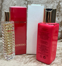 Load image into Gallery viewer, Valentino Voce Viva Travel Set EDP 0.25 Spray Fl. Oz. 15 Ml. &amp; Moisturizing Body Lotion 3.4 Fl. Oz.