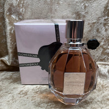 Load image into Gallery viewer, Flowerbomb Viktor&amp;Rolf L’Eau de Parfum 1.7Fl. Oz. 50 Ml.