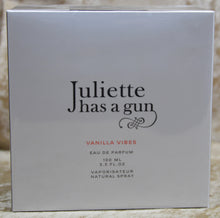 Load image into Gallery viewer, VANILLE VIBES JULIETTE HAS A GUN EAU DE PARFUM SPRAY 3.3 FL. OZ. 100 ML