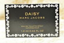 Load image into Gallery viewer, DAISY MARC JACOBS EAU DE TOILETTE 1 x SAMPLE 0.0 4 OZ 1.2 ML EACH